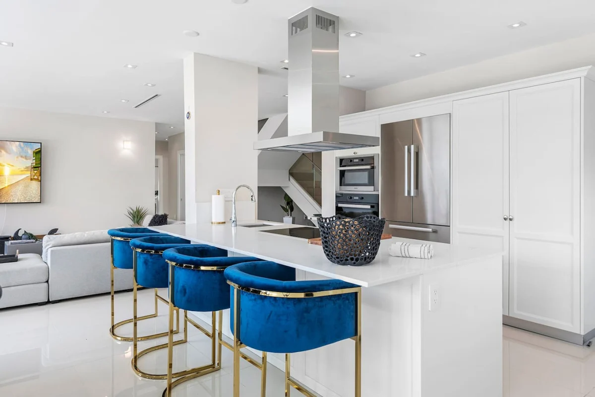 Waterfront Villa / Heated Pool, Gameroom, Sleeps12 #75