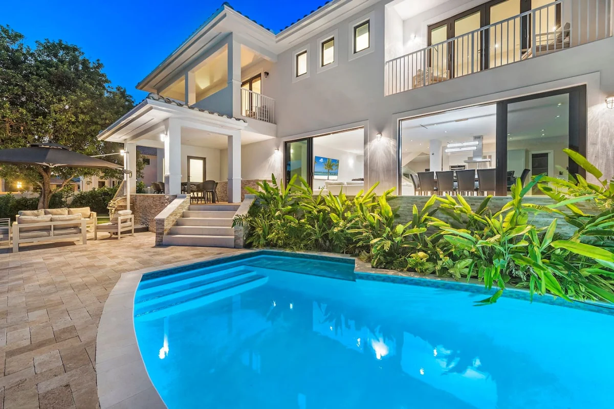 Waterfront Villa / Heated Pool, Gameroom, Sleeps12 #78