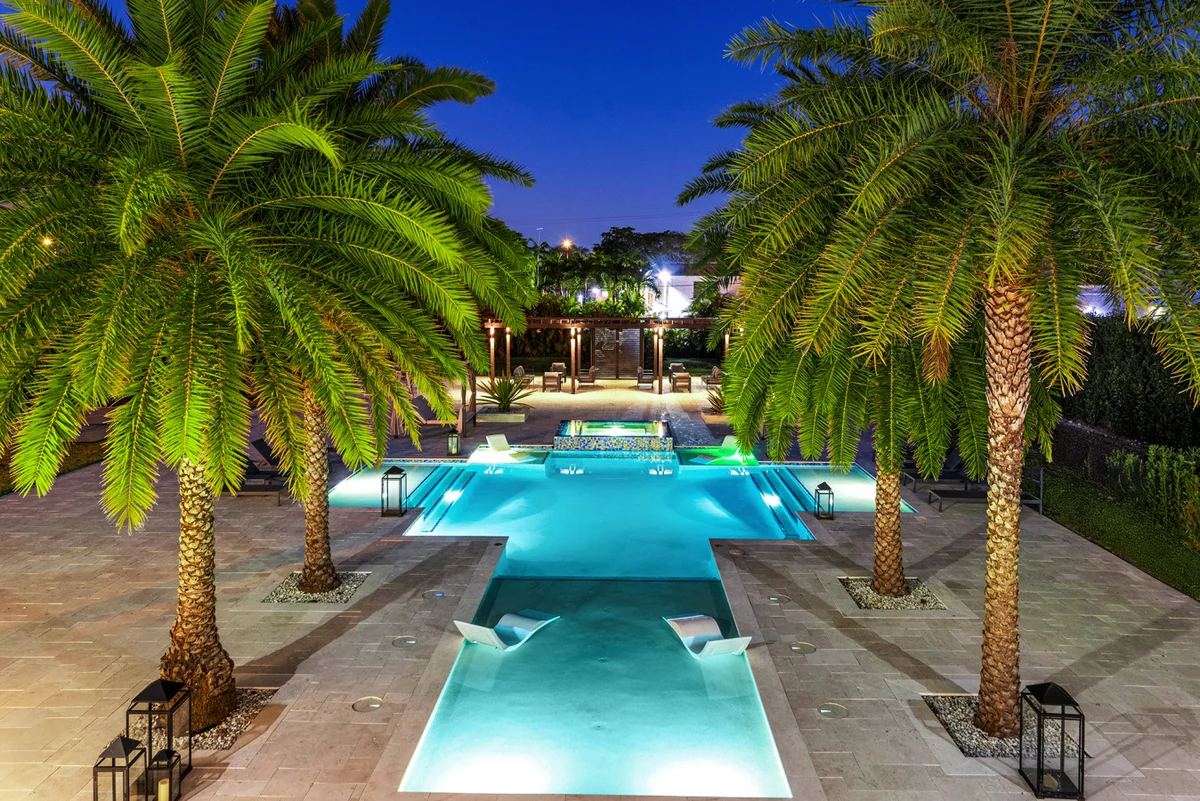 7BR Villa sleeps 12 / Pool, Jacuzzi, Pickleball #103