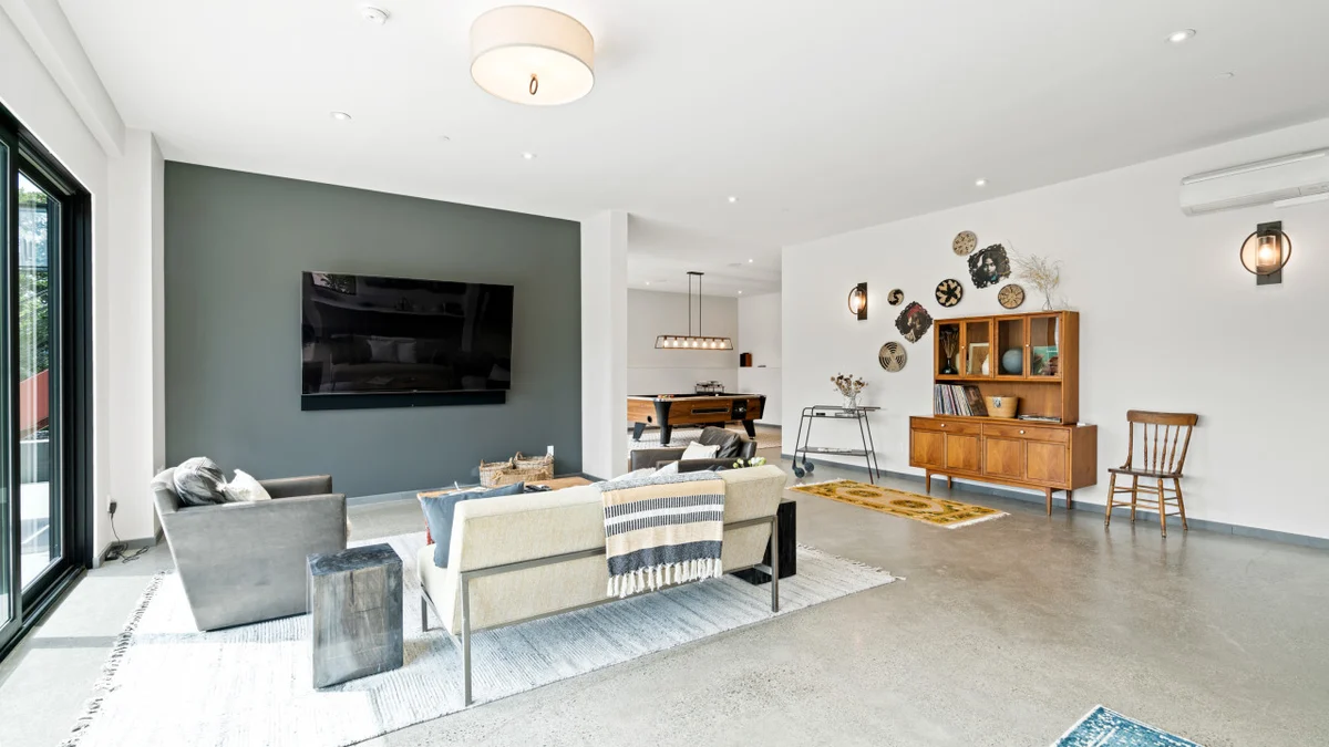 Stunning Estate - 3BD All Ensuite with gardens, pool, outdoor kitchen #51