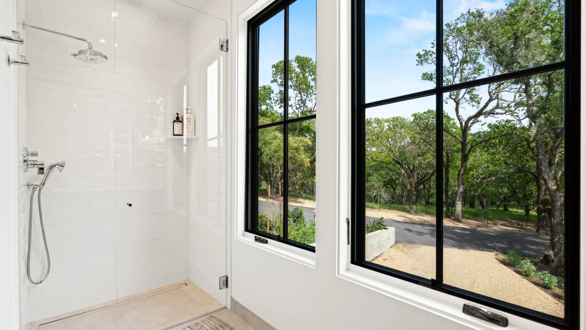 Stunning Estate - 3BD All Ensuite with gardens, pool, outdoor kitchen #88