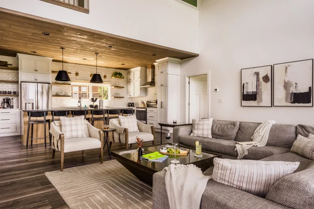 Swim Spa/Luxe Design/Views/GameRoom/Theater - Bear Bottom