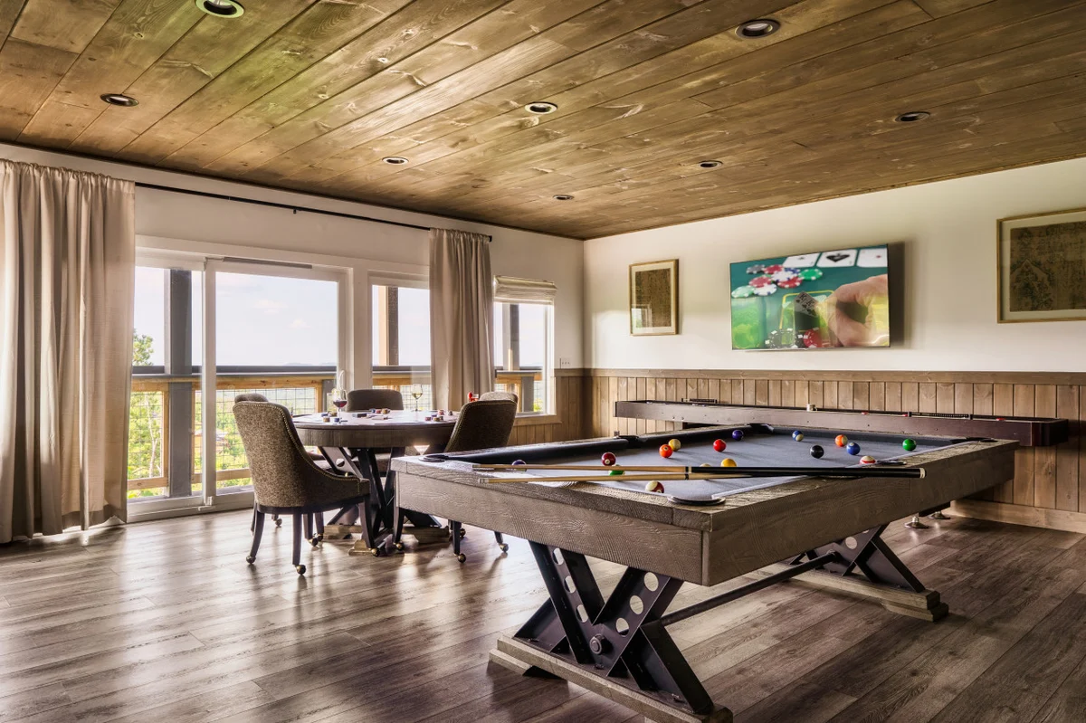 Swim Spa/Luxe Design/Views/GameRoom/Theater - Bear Bottom #147