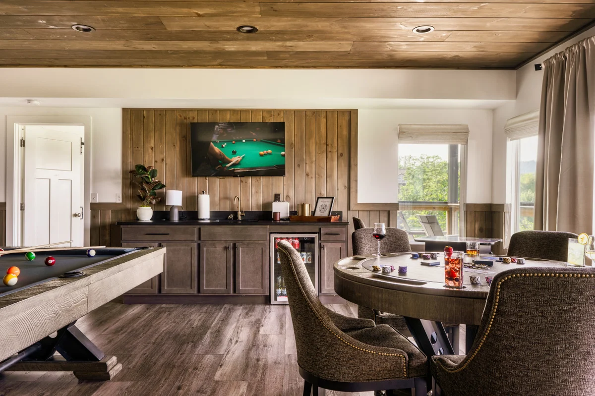 Swim Spa/Luxe Design/Views/GameRoom/Theater - Bear Bottom #152