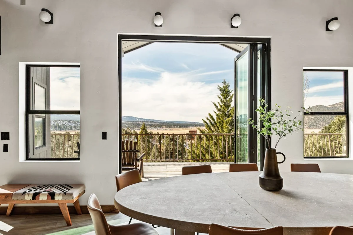 Steel Pine Lodge: As Seen On TV * Immaculate Views #85