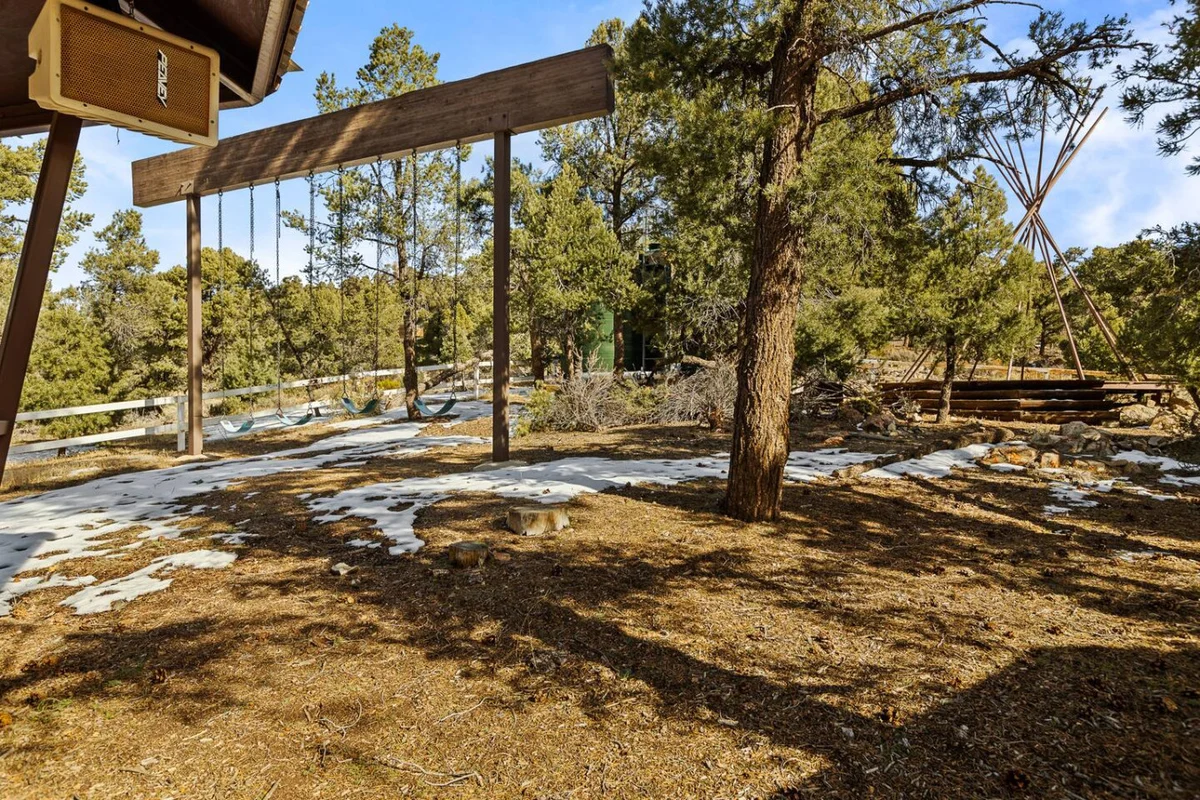 Steel Pine Lodge: As Seen On TV * Immaculate Views #94