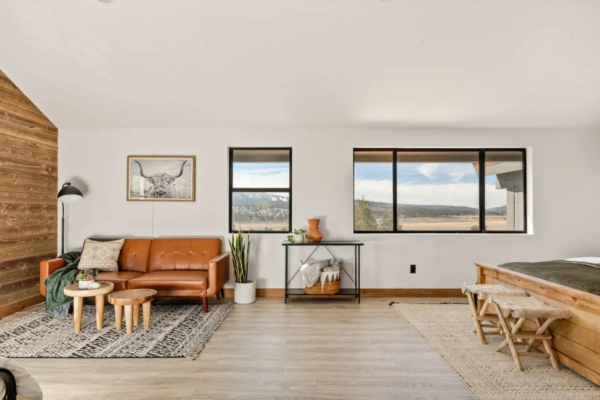 Steel Pine Lodge: As Seen On TV * Immaculate Views #90