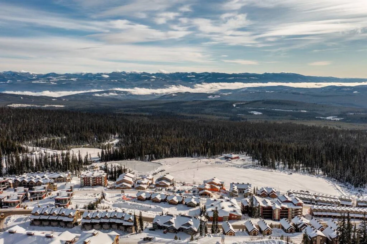 Chalet Monashee – Brand New High-End w/Amazing Views #65