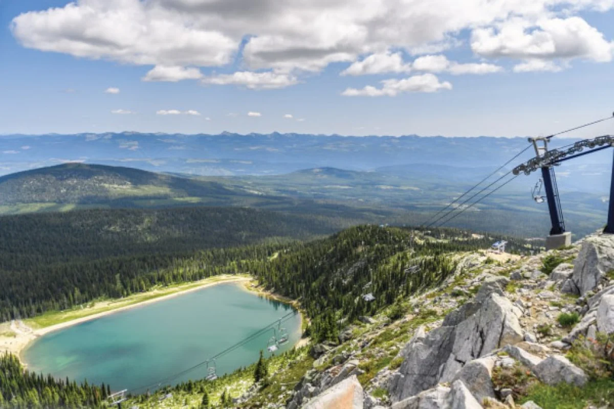 Chalet Monashee – Brand New High-End w/Amazing Views #110