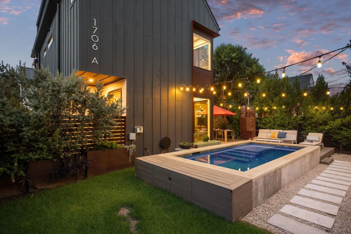 Zilker | Heated Pool, Misters & Walk to S. Lamar #78