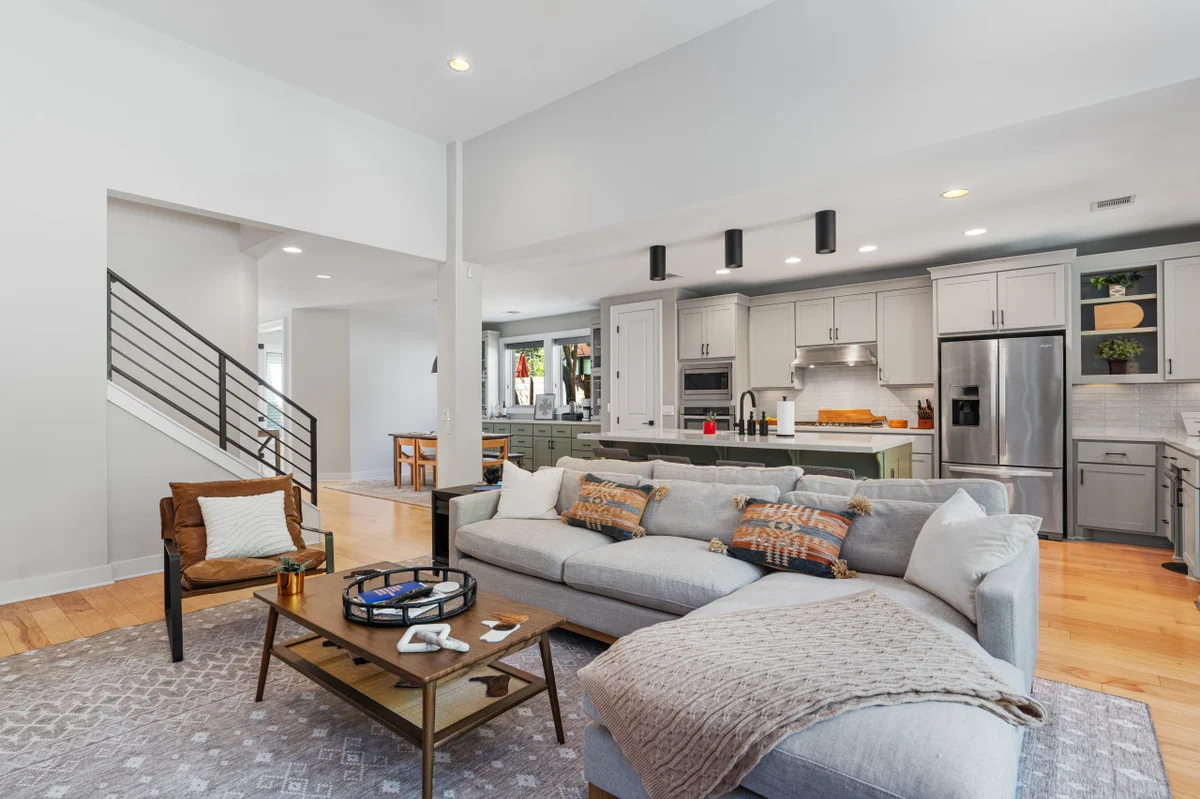 Zilker Home with Heated Pool, Hot Tub, Walkable #114