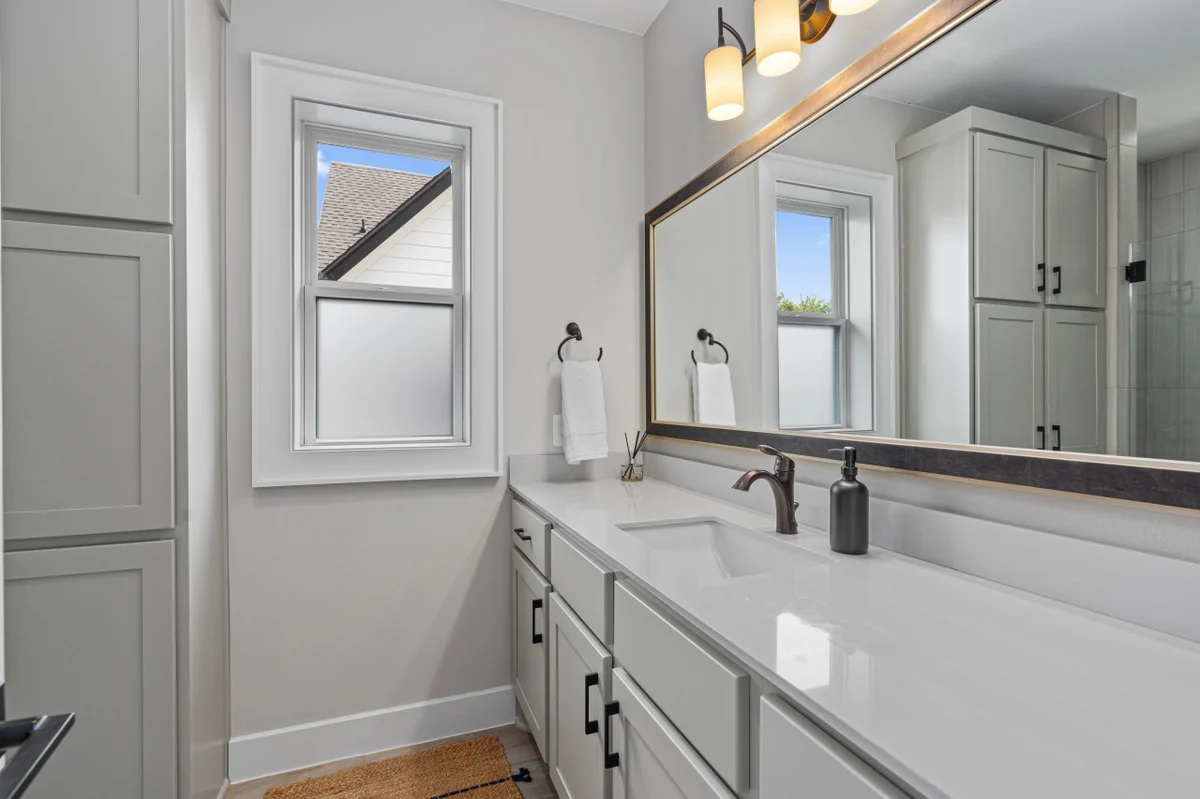 Zilker Home with Heated Pool, Hot Tub, Walkable #78
