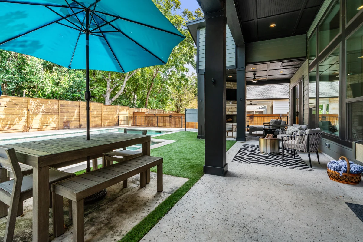 Zilker Home with Heated Pool, Hot Tub, Walkable #126
