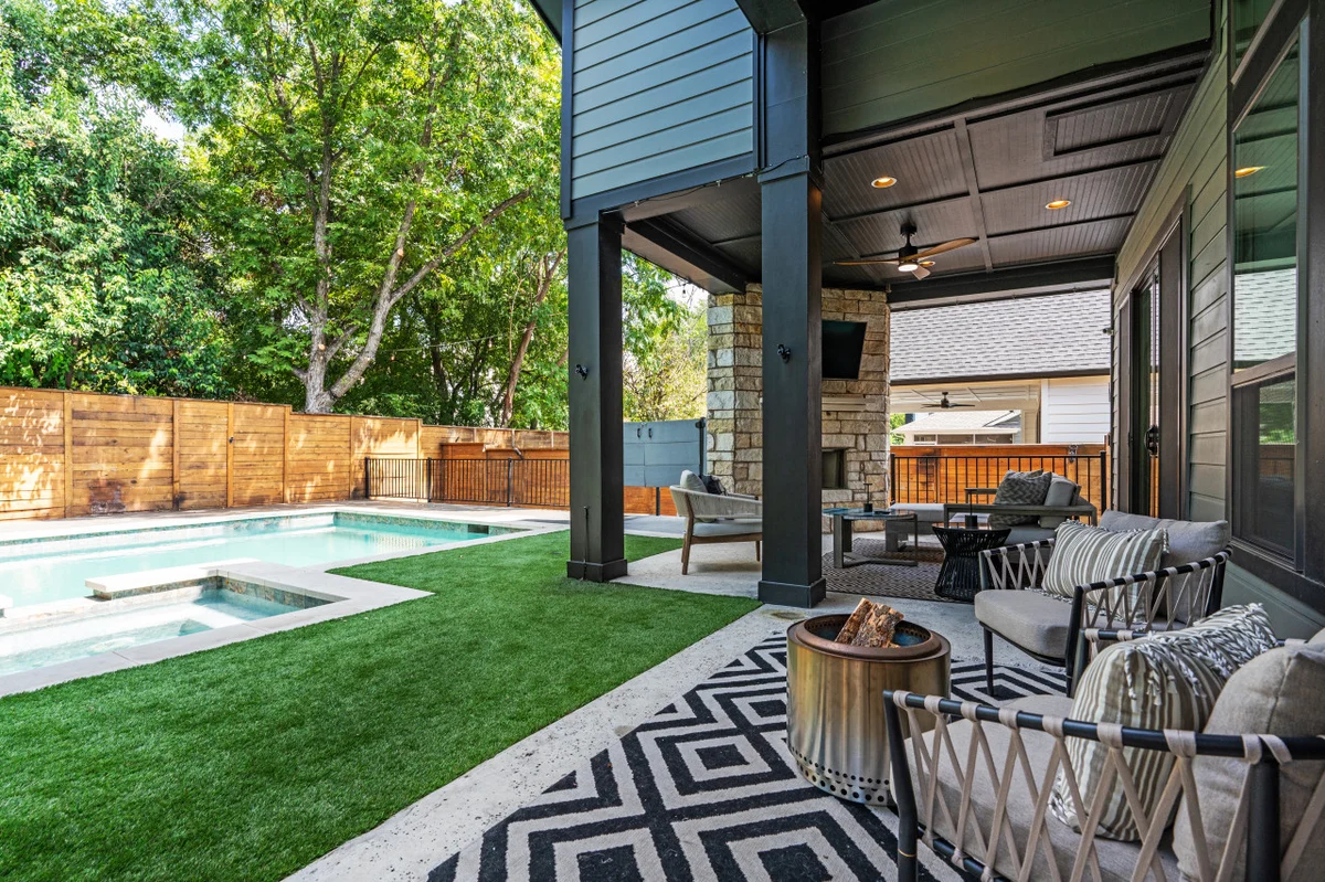 Zilker Home with Heated Pool, Hot Tub, Walkable #124