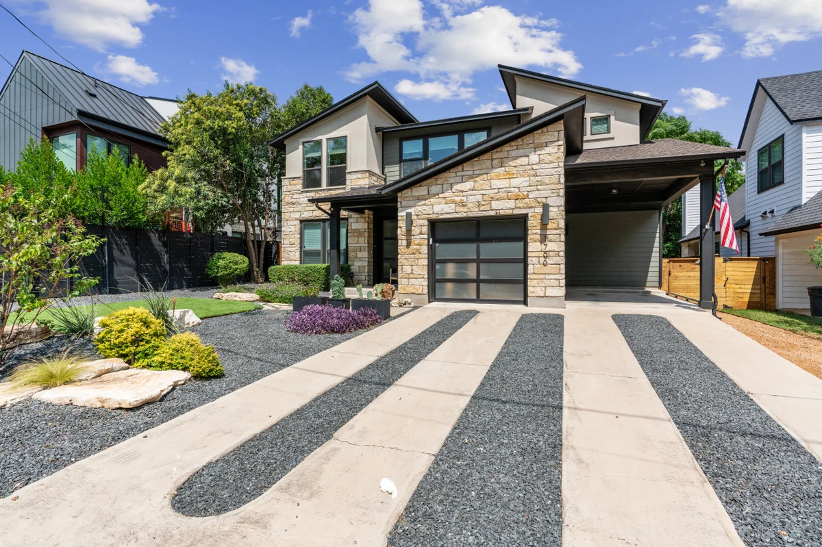 Zilker Home with Heated Pool, Hot Tub, Walkable #140