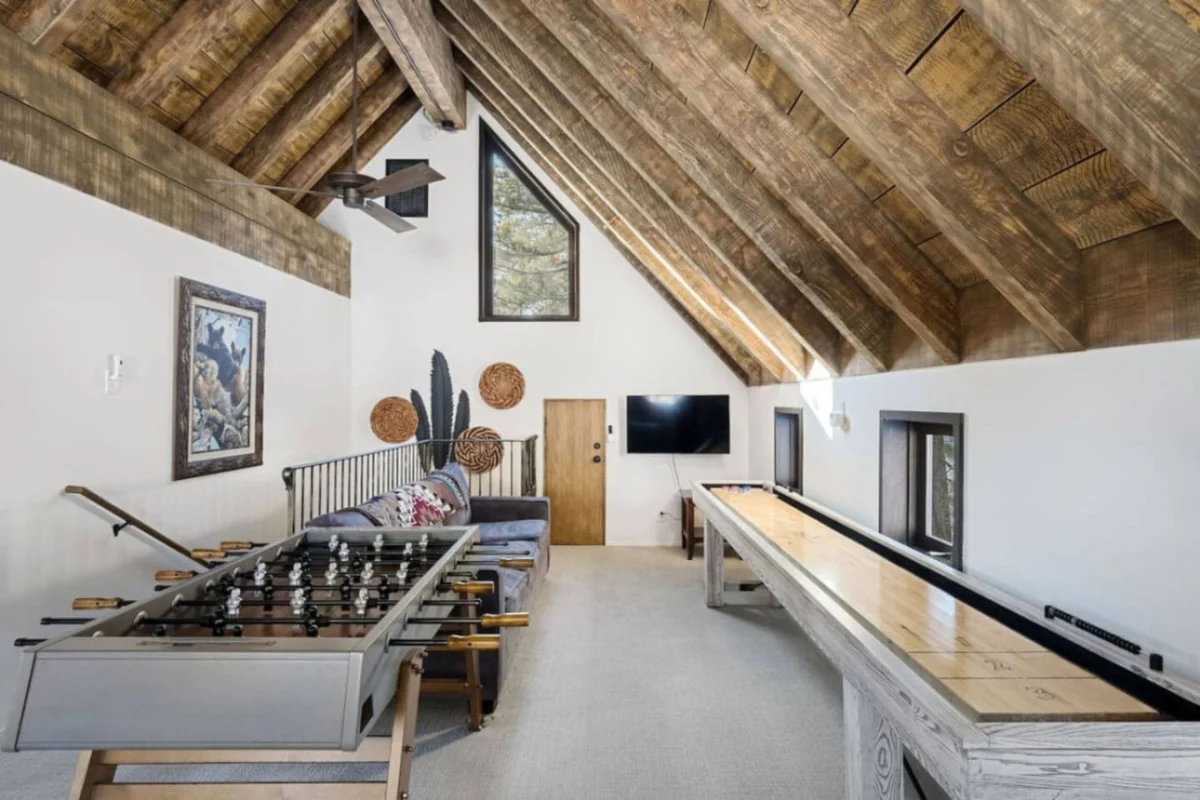 Dream Catcher| Modern Rustic, Hot Tub & EV #80