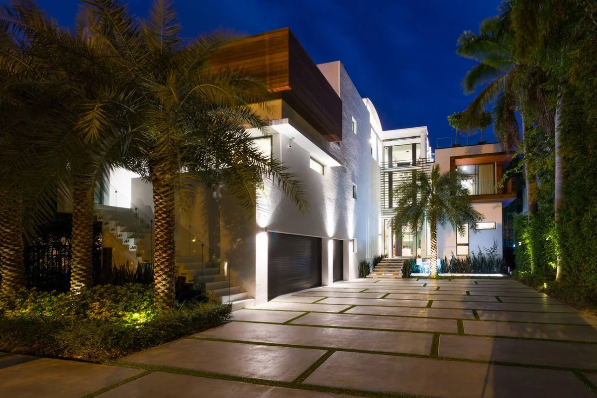 Waterfront Villa - Rooftop Pool & Spa - Theater #47