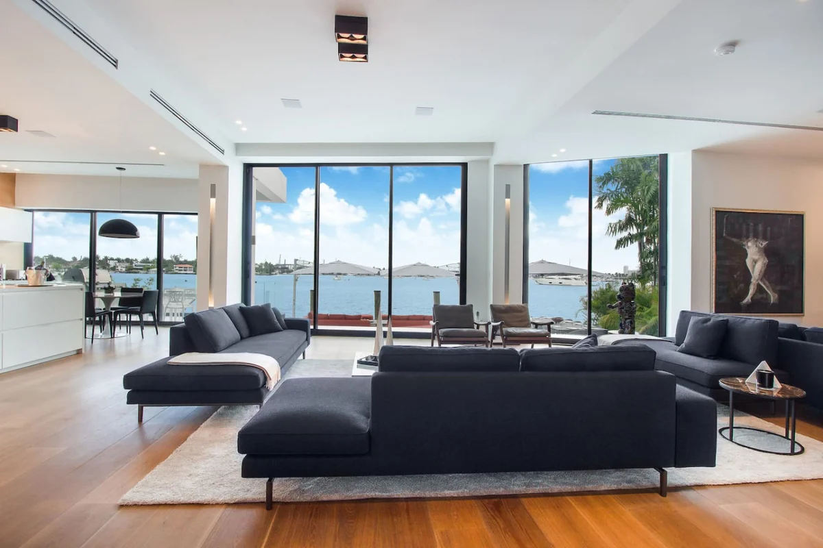 Waterfront Villa - Rooftop Pool & Spa - Theater #53