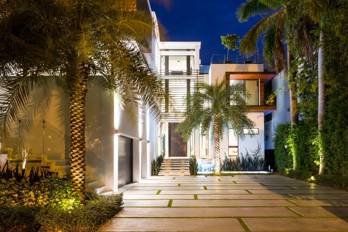 Waterfront Villa - Rooftop Pool & Spa - Theater #43