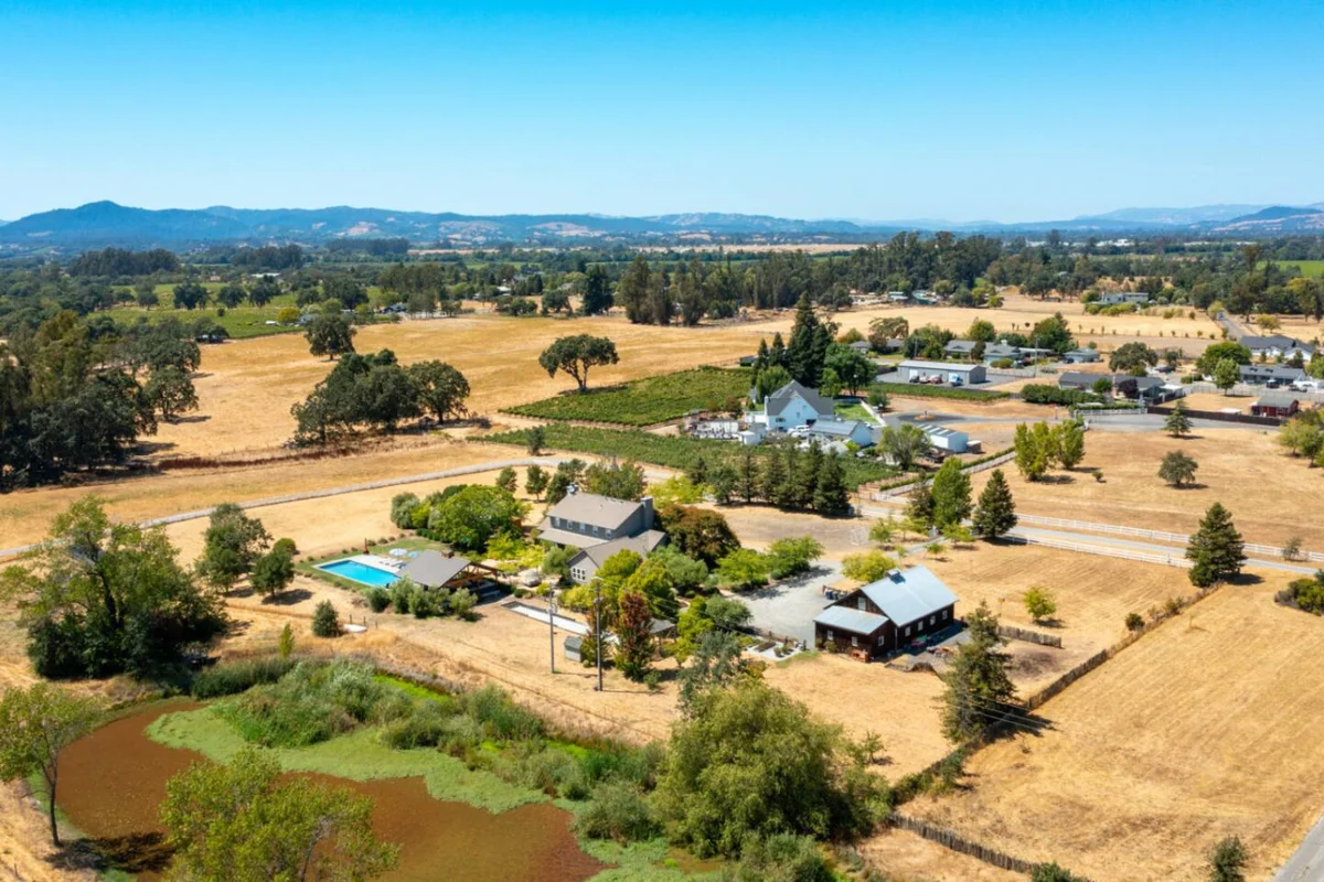 Spacious Santa Rosa Retreat - Outdoor Kitchen, Pool, Spa #96
