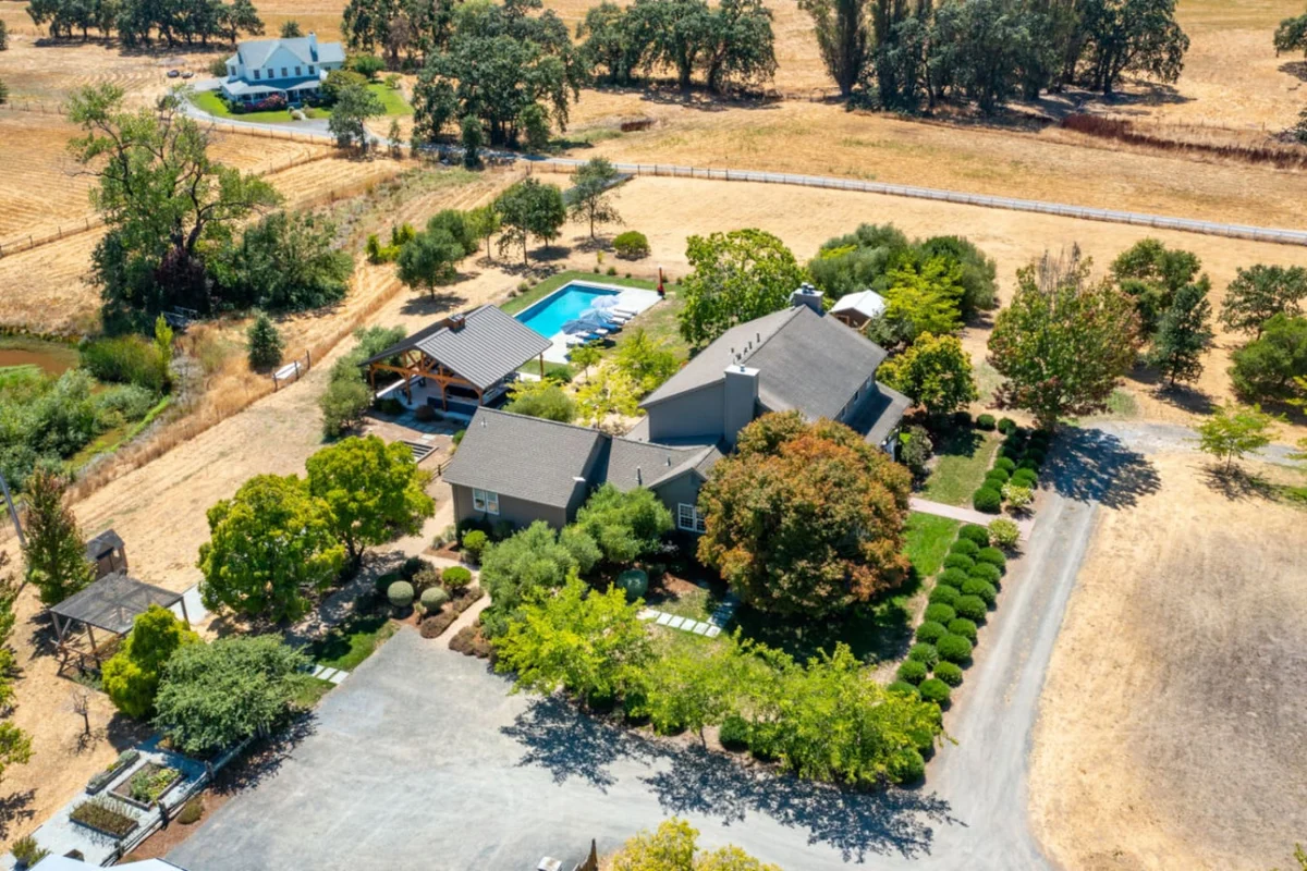 Spacious Santa Rosa Retreat - Outdoor Kitchen, Pool, Spa #97
