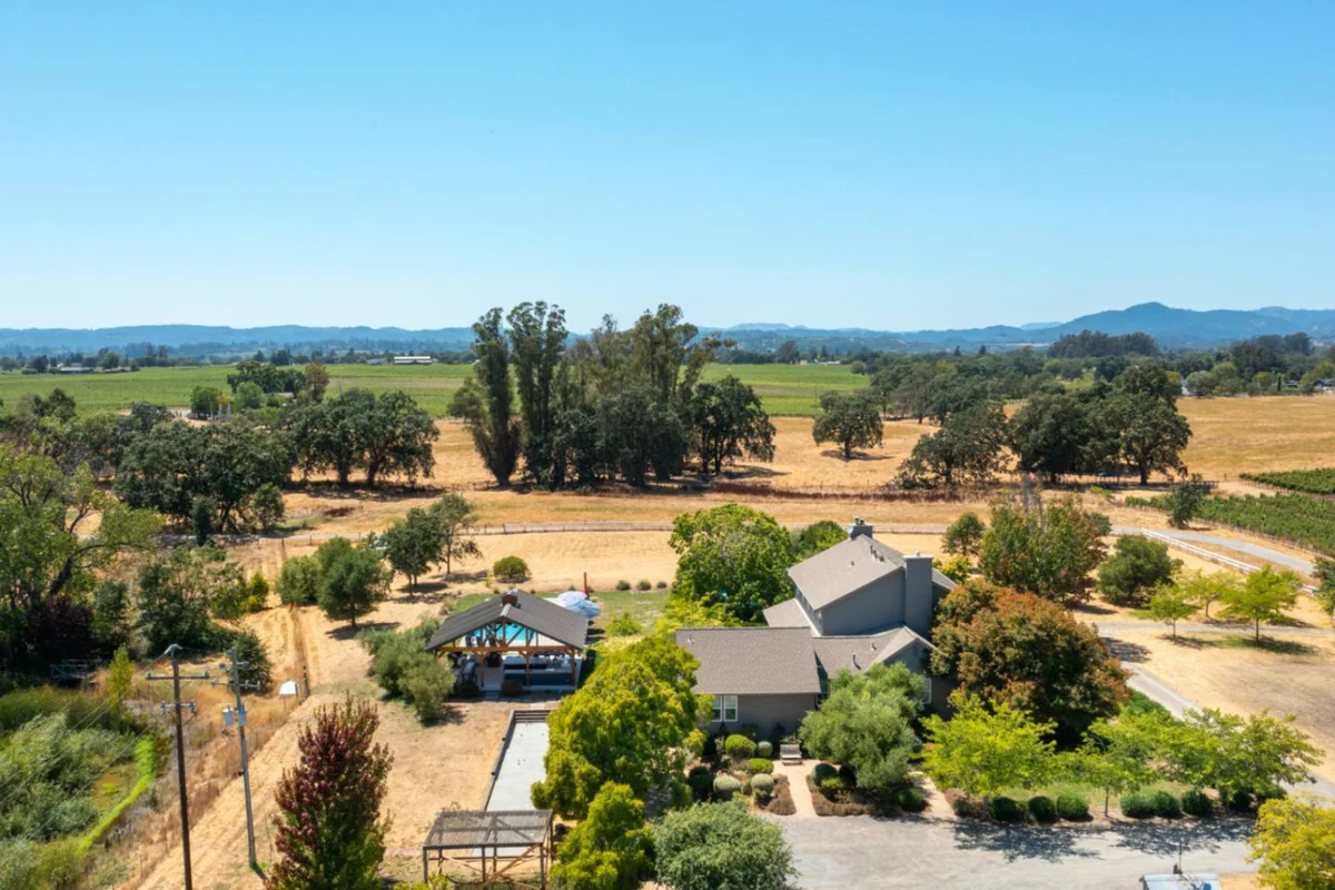 Spacious Santa Rosa Retreat - Outdoor Kitchen, Pool, Spa #126