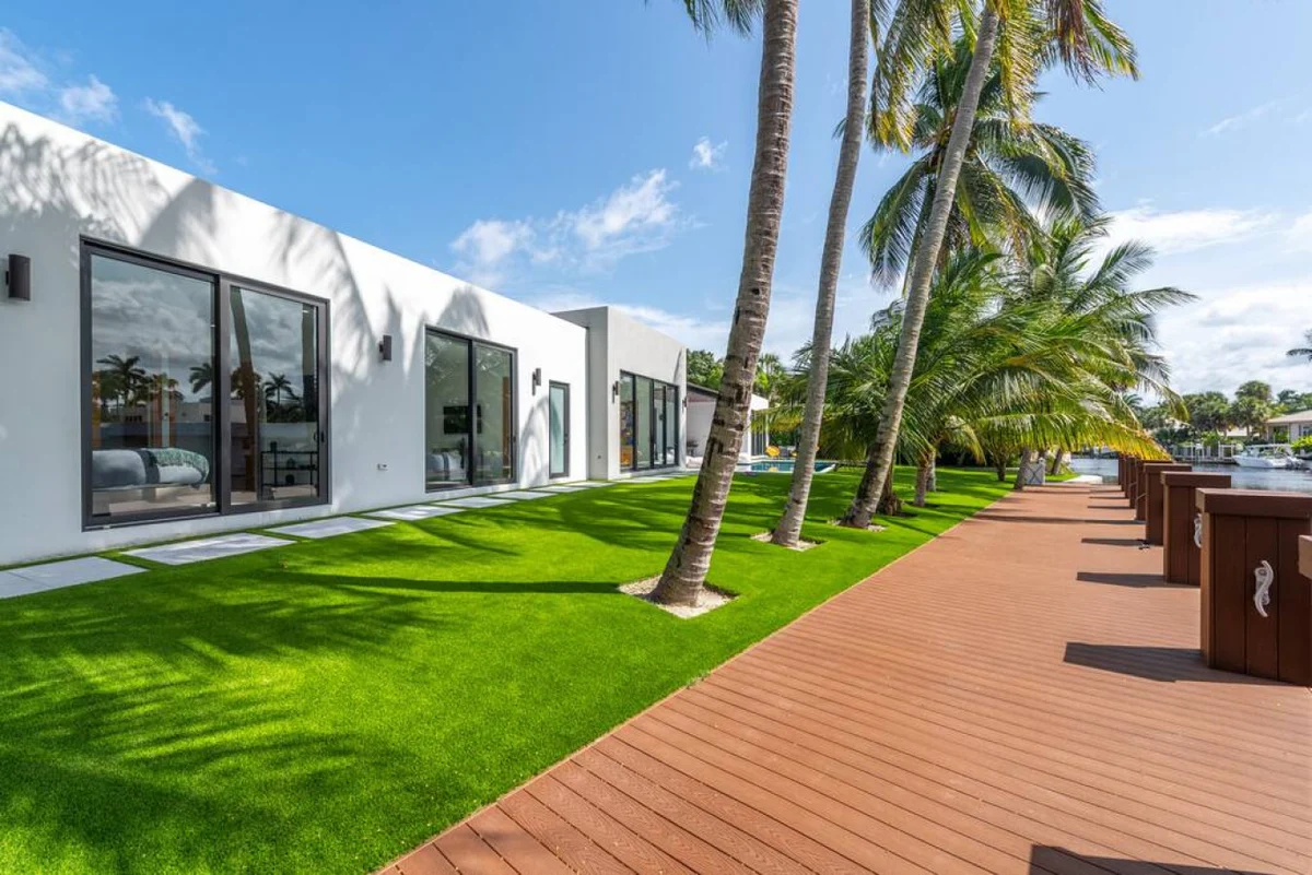 NEW Waterfront Villa w/ Pool/Jacuzzi/Billard #140