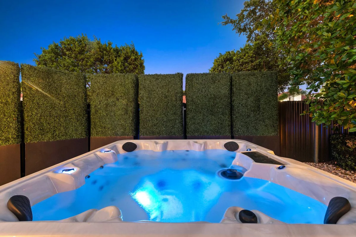 Gated Villa | Pool/Spa, Bball & Ping Pong #104