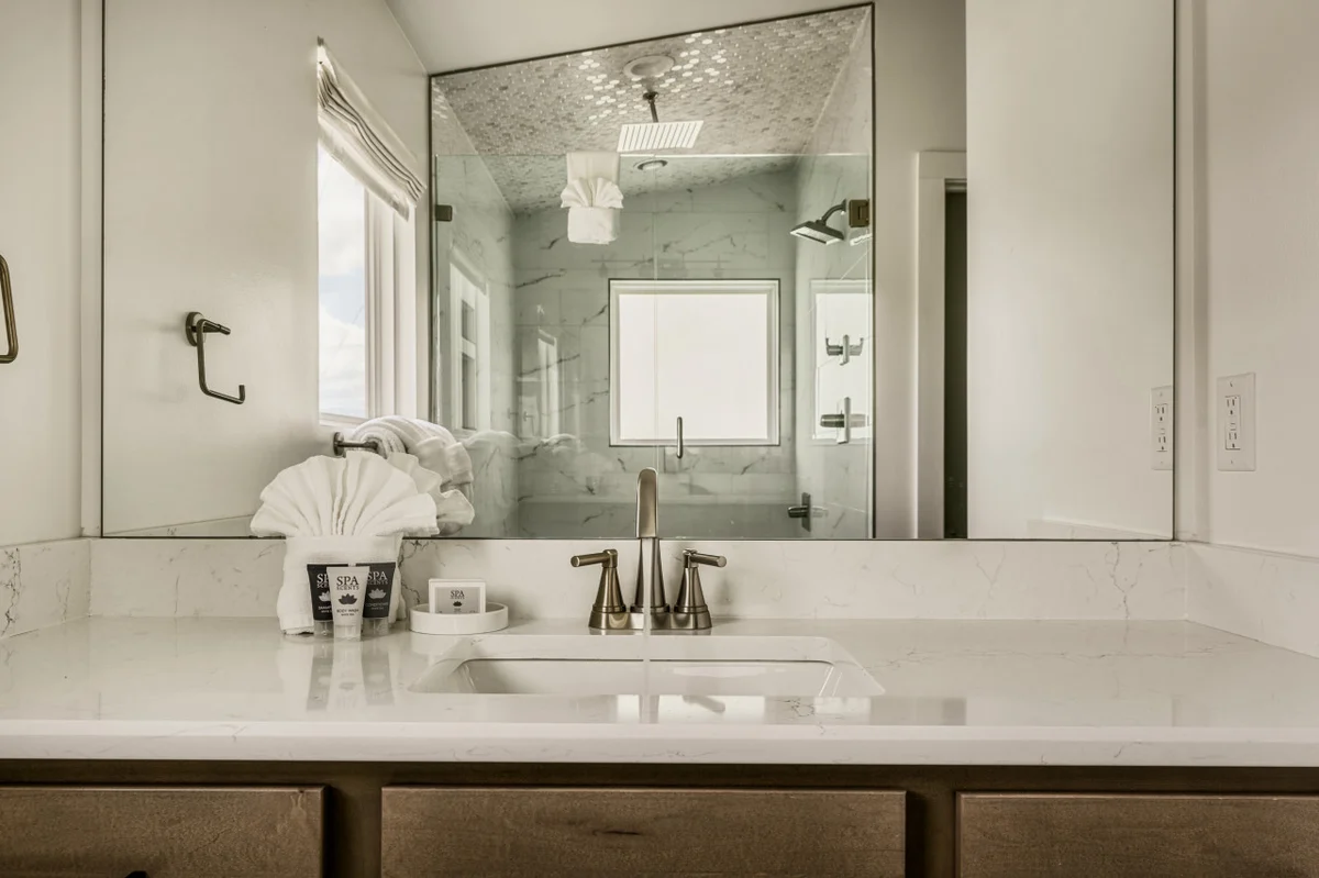 Swim Spa/Views/Gameroom/Theater/Luxe Design - Rabbit Run #206