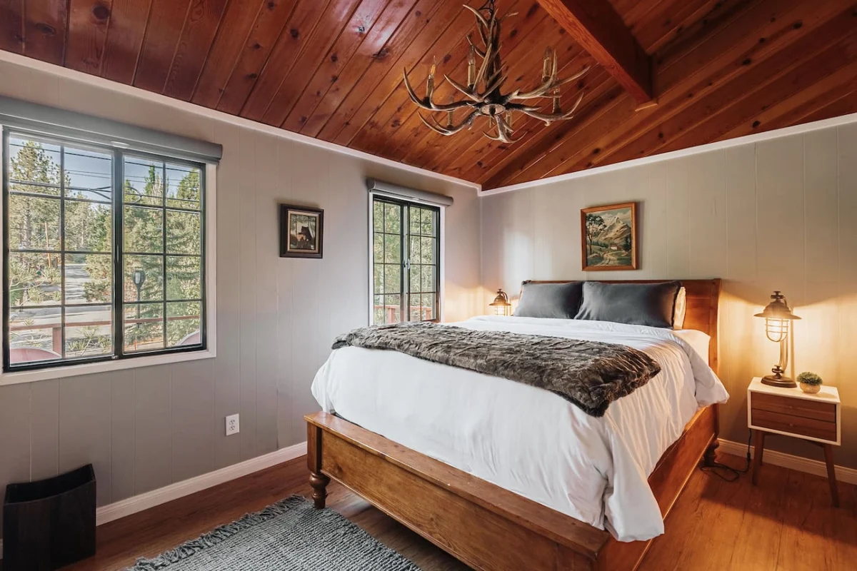 Modern Retreat | Spa, EV, Mountain Views & BBQ #200