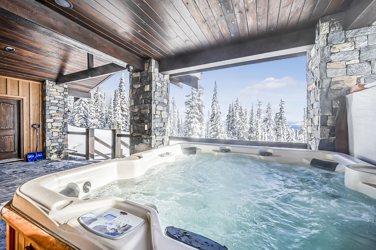 The Inuksuk Lodge - 4800 sq/ft of Big White Excellence #136