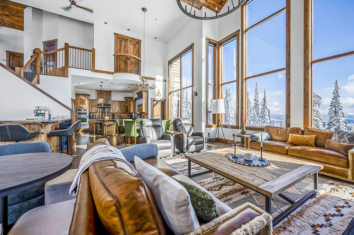 The Inuksuk Lodge - 4800 sq/ft of Big White Excellence #127