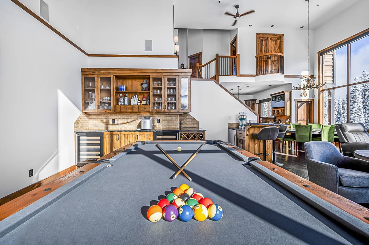 The Inuksuk Lodge - 4800 sq/ft of Big White Excellence #119