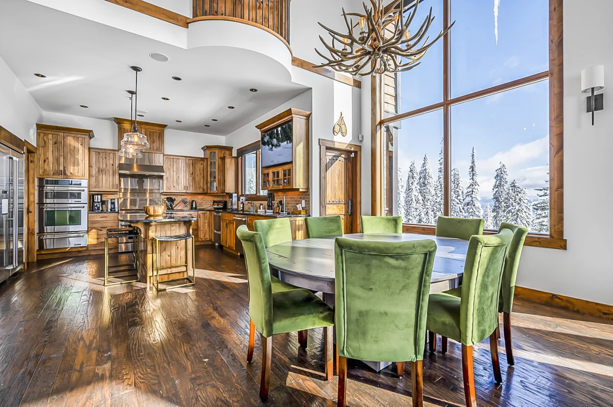 The Inuksuk Lodge - 4800 sq/ft of Big White Excellence #75