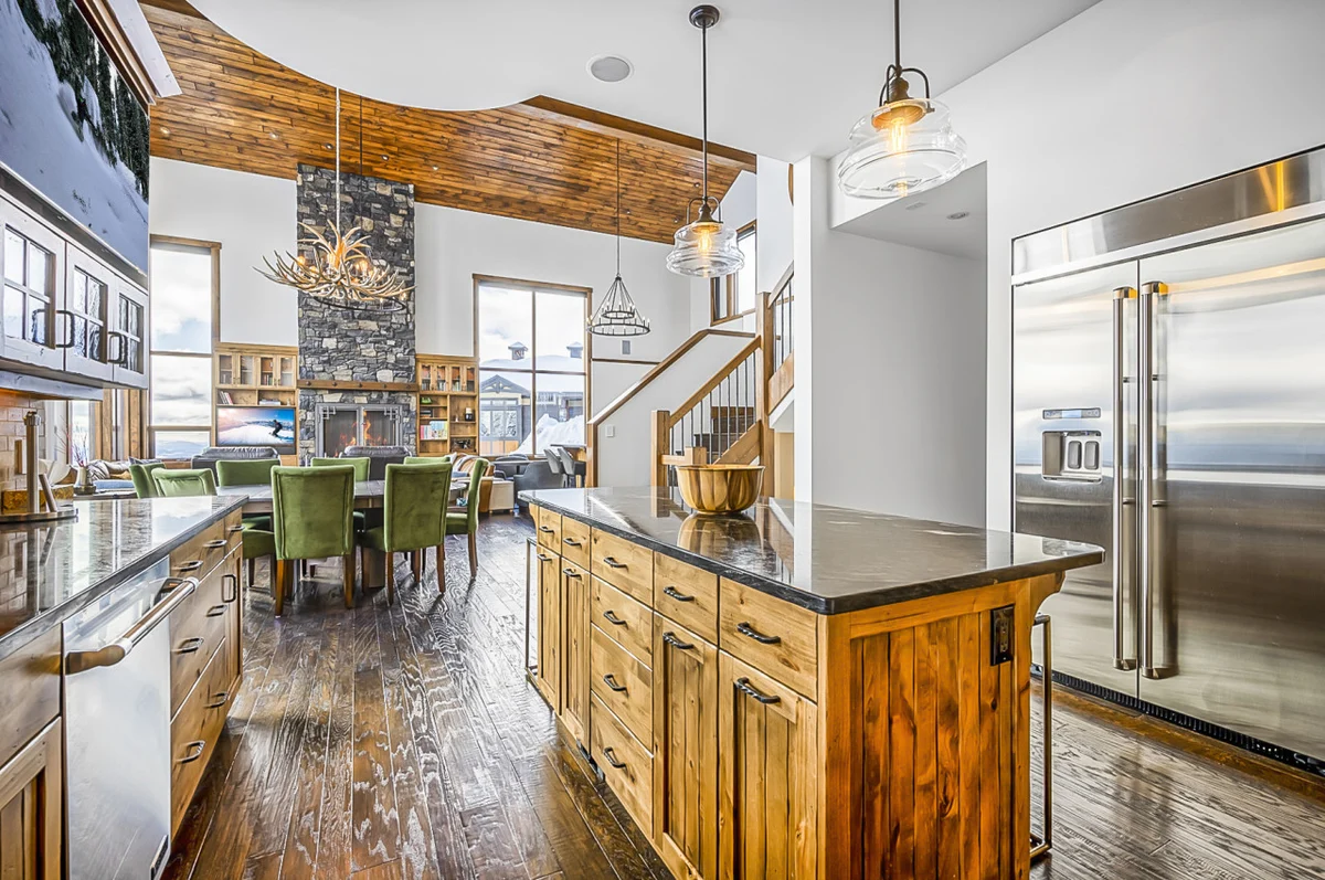 The Inuksuk Lodge - 4800 sq/ft of Big White Excellence #74