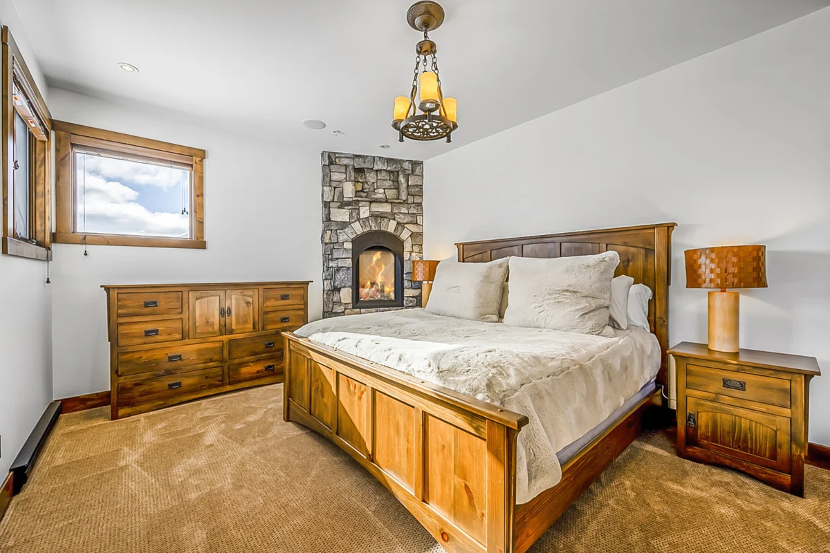 The Inuksuk Lodge - 4800 sq/ft of Big White Excellence #97