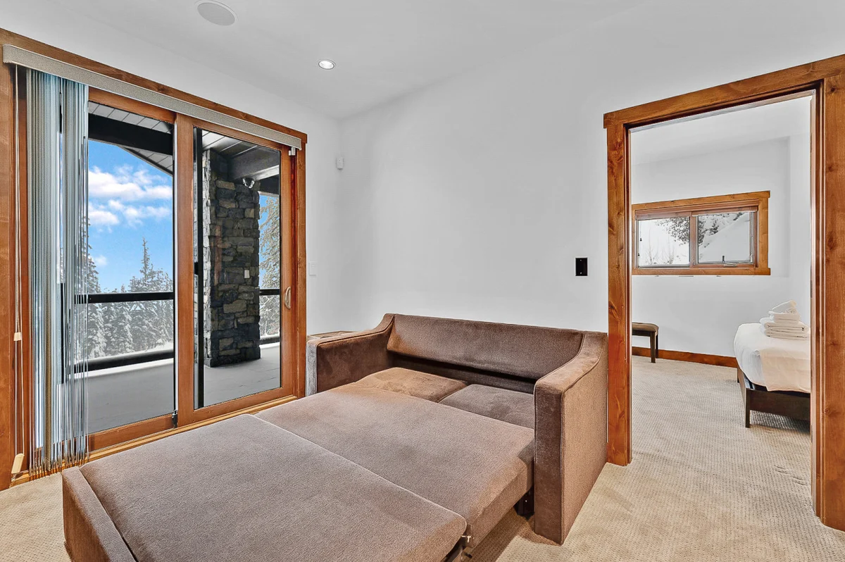 The Inuksuk Lodge - 4800 sq/ft of Big White Excellence #58