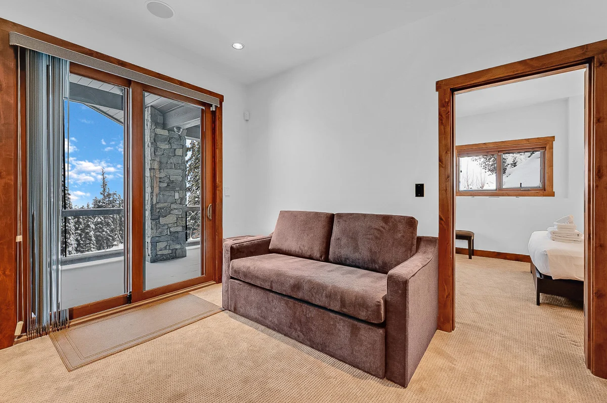 The Inuksuk Lodge - 4800 sq/ft of Big White Excellence #73