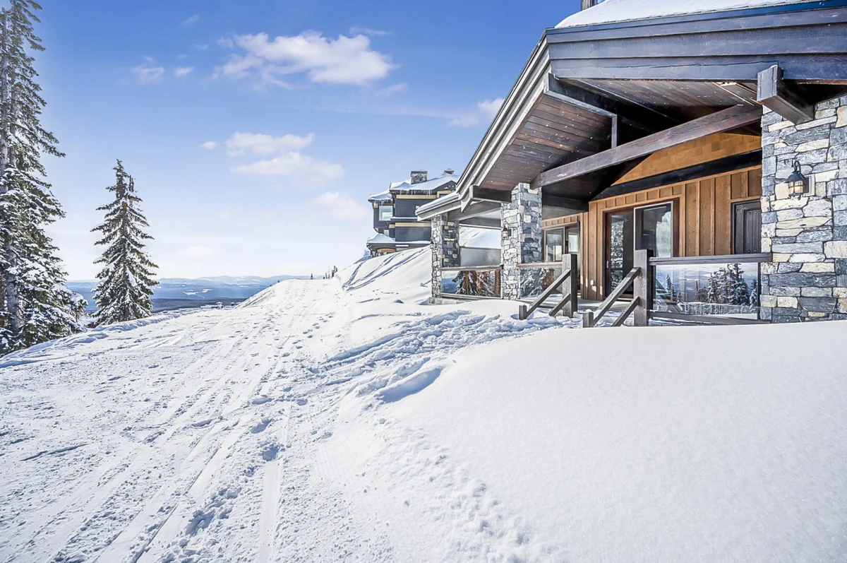 The Inuksuk Lodge - 4800 sq/ft of Big White Excellence #100
