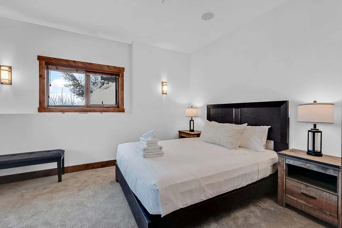 The Inuksuk Lodge - 4800 sq/ft of Big White Excellence #121