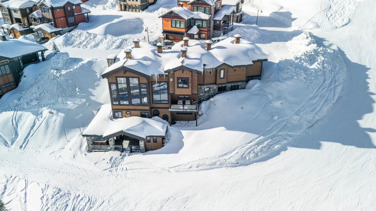 The Inuksuk Lodge - 4800 sq/ft of Big White Excellence #116