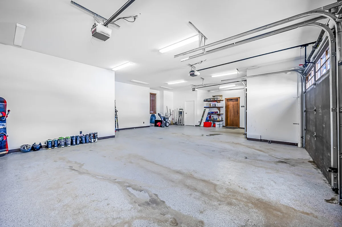 The Inuksuk Lodge - 4800 sq/ft of Big White Excellence #72