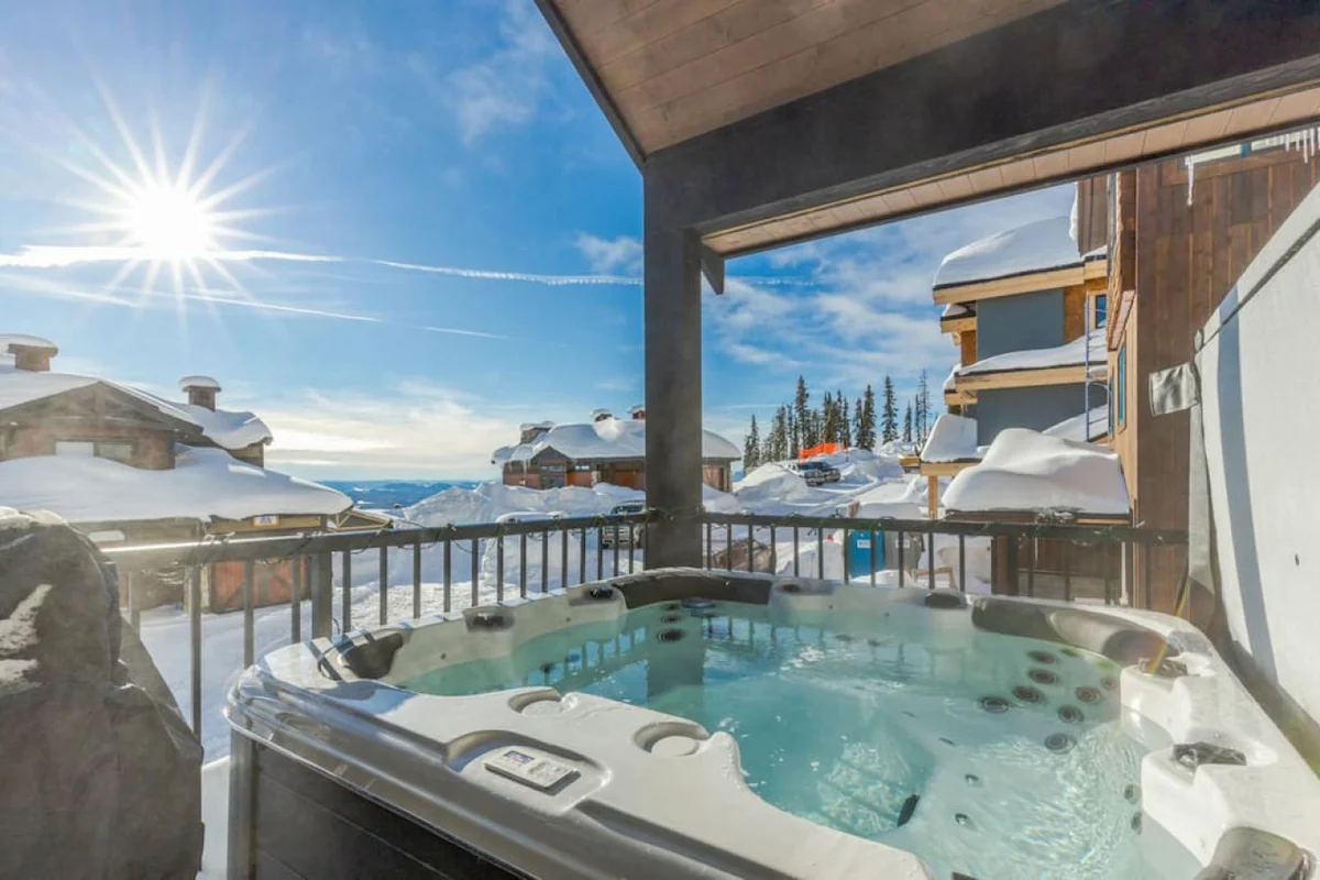 The White Pearl – Luxury Chalet w/Mountain Views #85