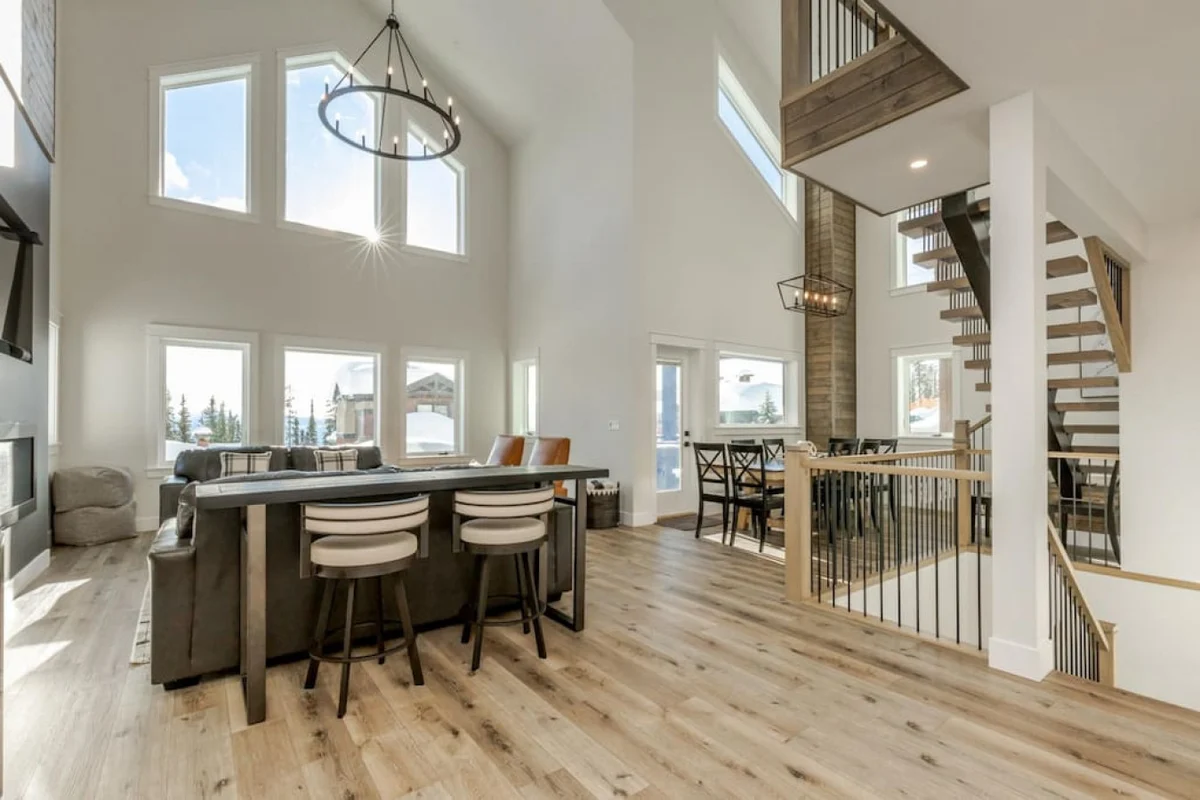 The White Pearl – Luxury Chalet w/Mountain Views #51