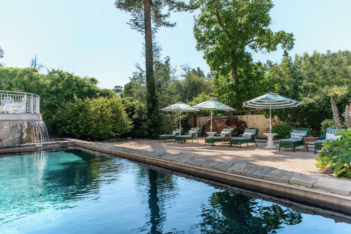 Kenwood Lodge - Luxury 5-Bedroom Retreat with Heated Pool #79