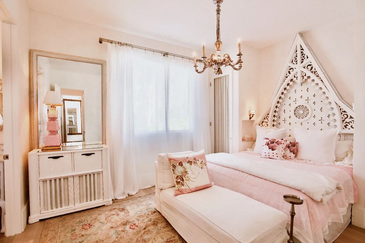 Kenwood Lodge - Luxury 5-Bedroom Retreat with Heated Pool #70