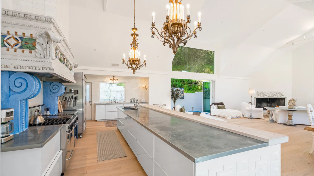 Kenwood Lodge - Luxury 5-Bedroom Retreat with Heated Pool #80