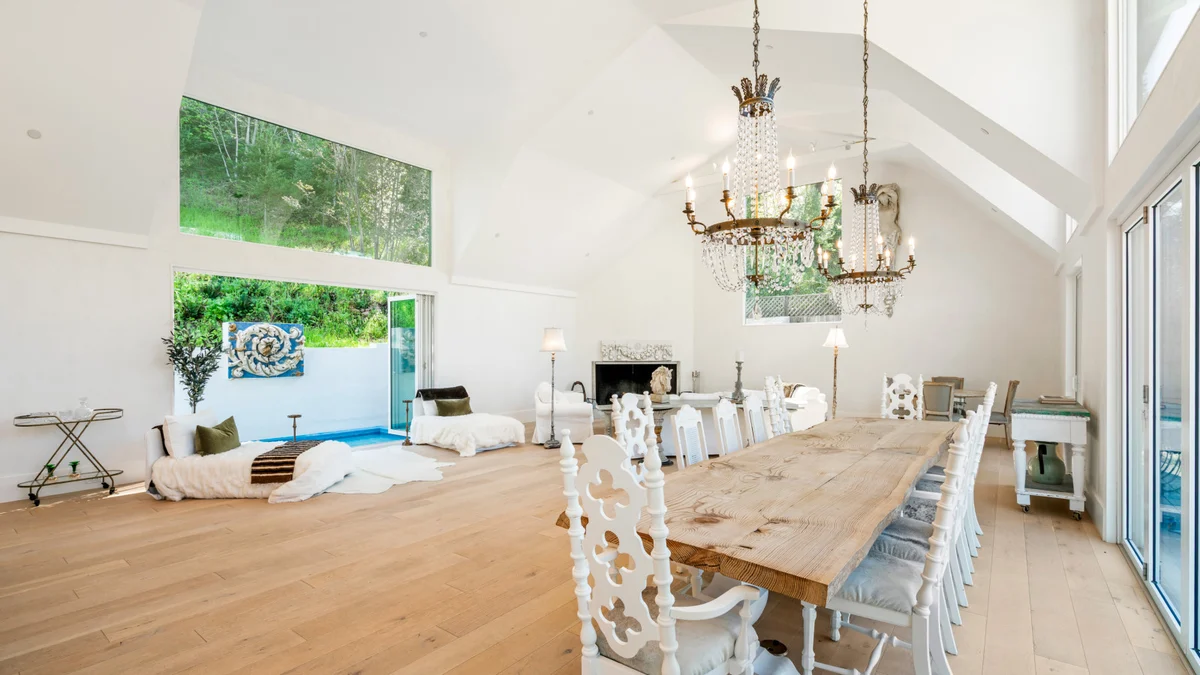 Kenwood Lodge - Luxury 5-Bedroom Retreat with Heated Pool #89