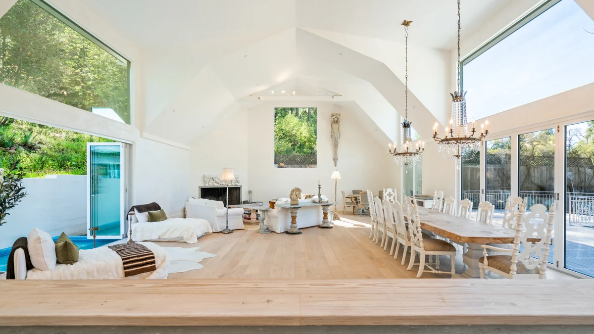 Kenwood Lodge - Luxury 5-Bedroom Retreat with Heated Pool #65