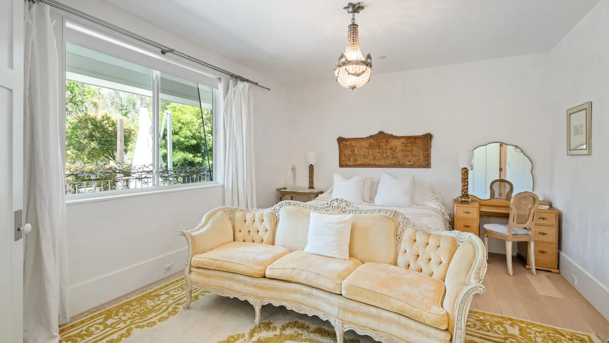 Kenwood Lodge - Luxury 5-Bedroom Retreat with Heated Pool #87